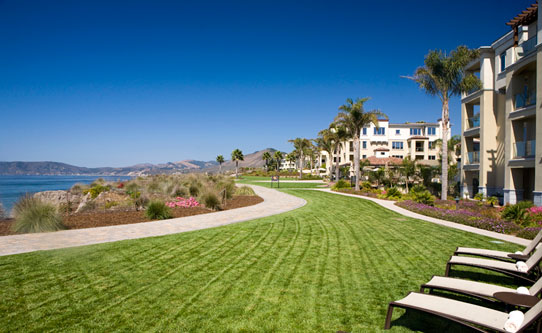 dolphin-bay-resort-exterior