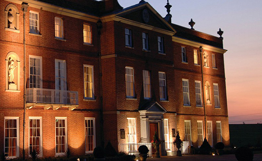 four-seasons-hampshire-exterior