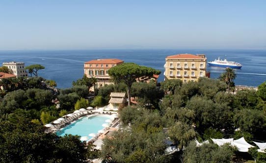 grand-hotel-excelsior-vittoria-exterior