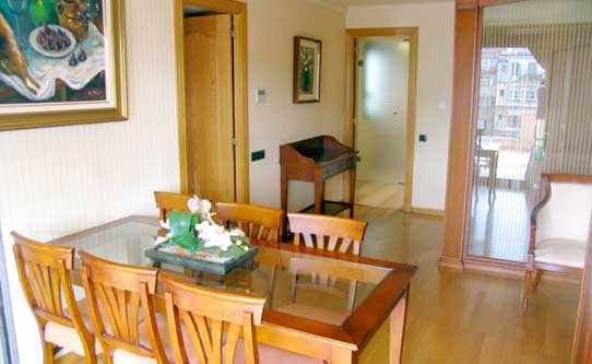 hispanos-siete-suiza-dining-room-royal-suite