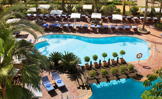 hotel-puente-romano-swimming-pools