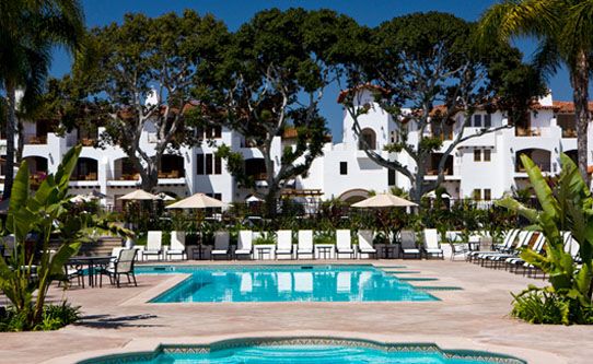 la-costa-resort-and-spa-swimming-pool
