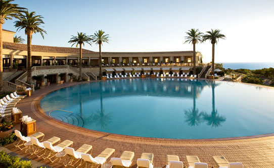 resort-at-pelican-hill-coliseum-swimming-pool