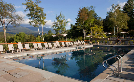 topnotch-resort-outdoor-swimming-pool